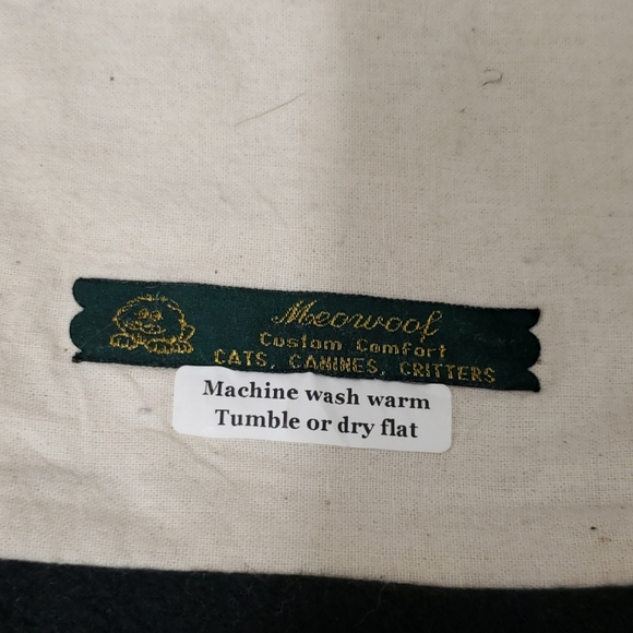 Handmade meowoof hideabone dog bed new - Picture 4 of 7